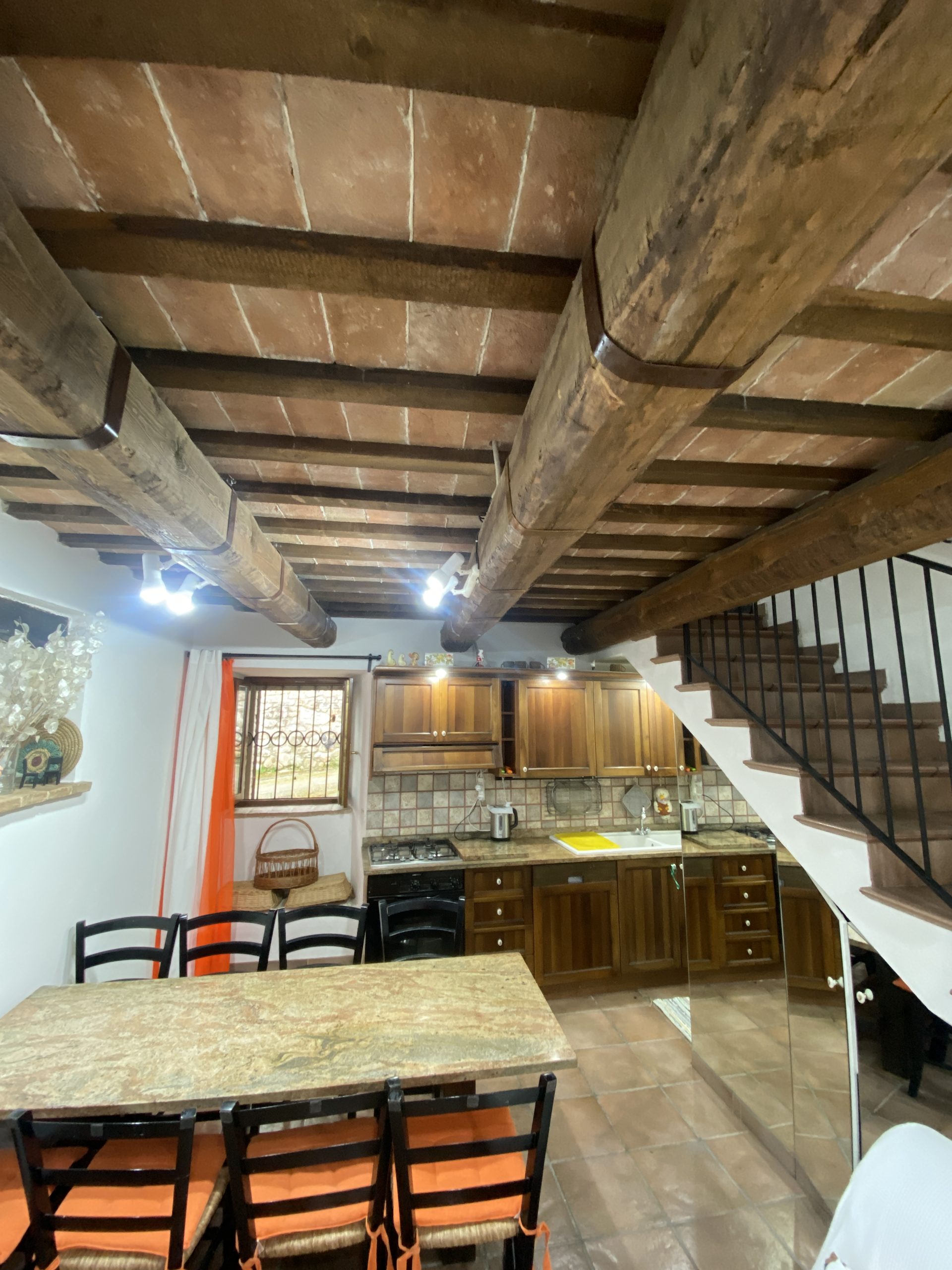 SCALA TAVOLO E CUCINA_IMG_3436