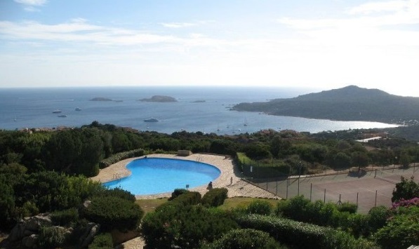 piscina tennis
