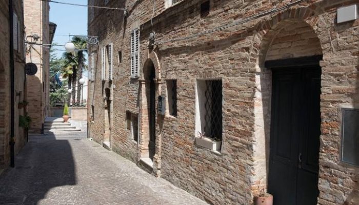 Monte Urano -  MinItalien Property - Buy home for 1 euro